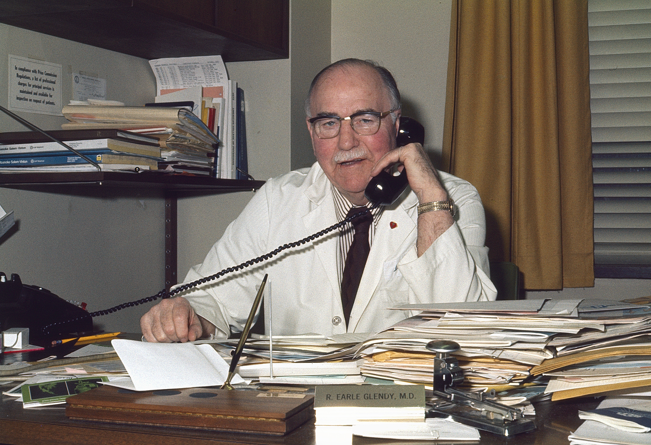 Dr. R. Earle Glendy