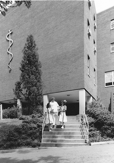 1959 photo of Roanoke Memorial Hospital