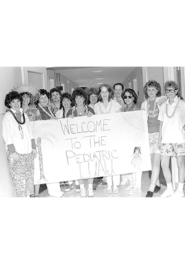picture of staff of in the PICU from 1985