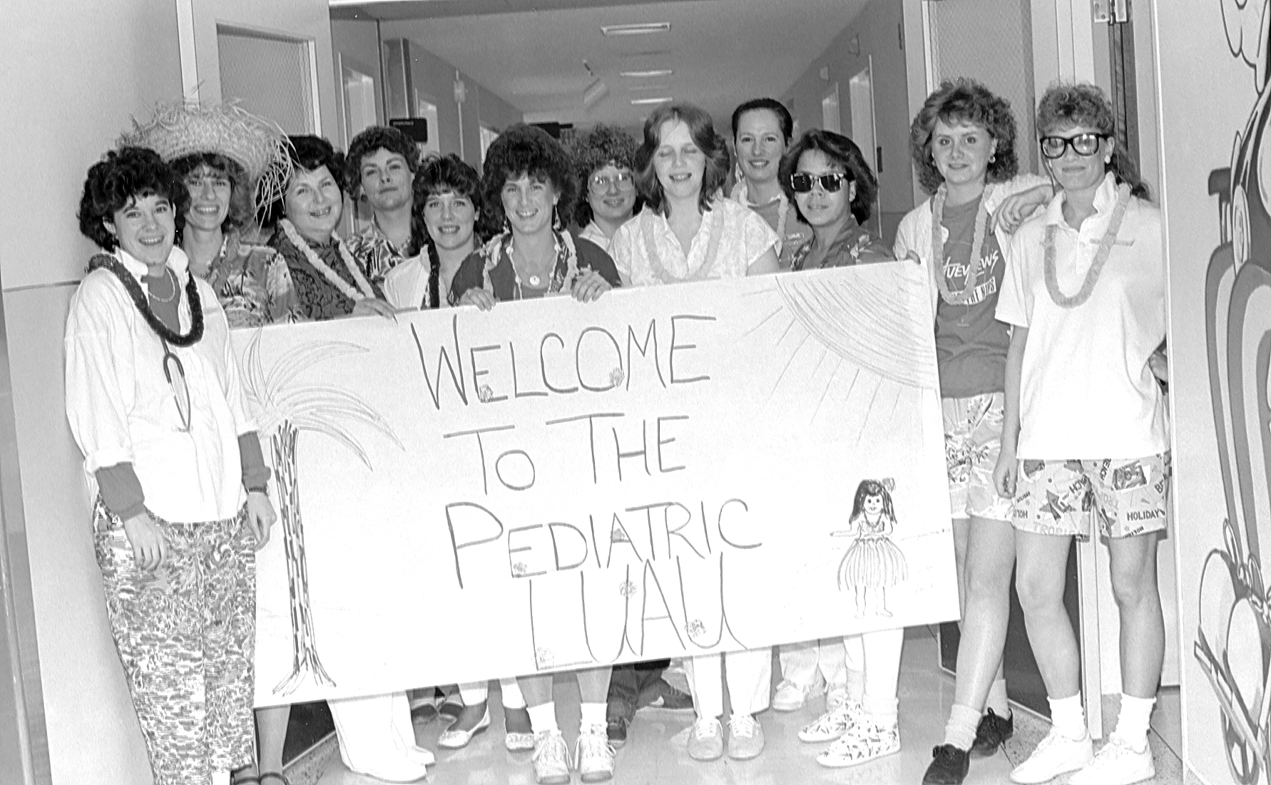 picture of staff of in the PICU from 1985