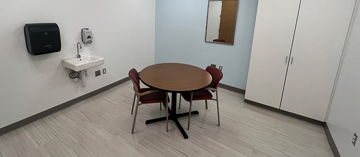 lab room with consult table 