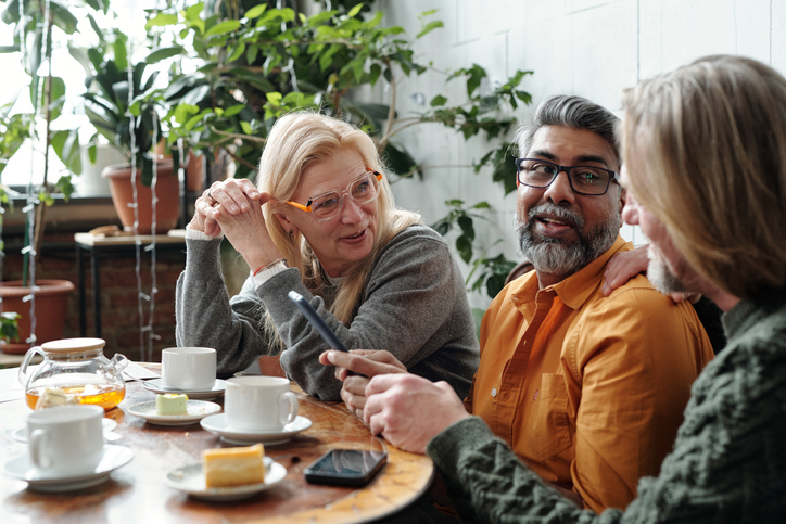 Cafe discussion